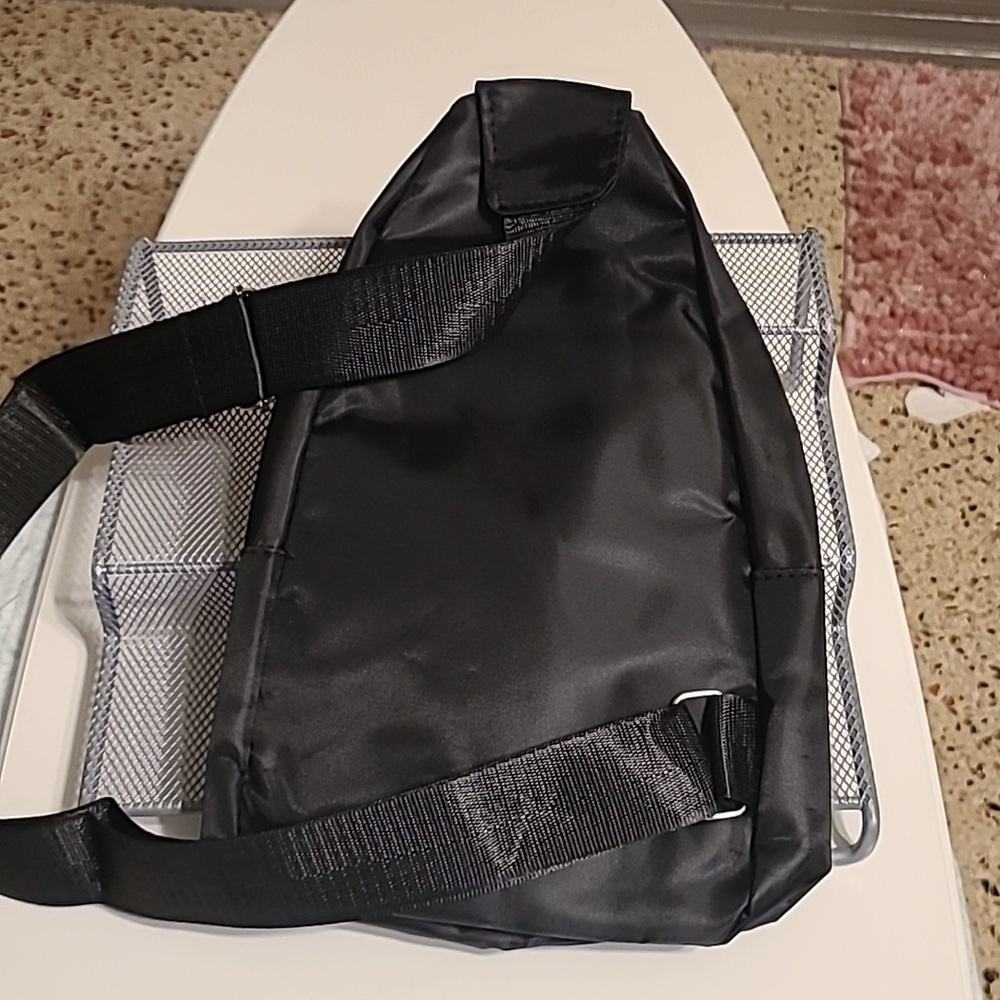 Mosiso Small Sling Crossbody bag NWOT - Picture 2 of 5